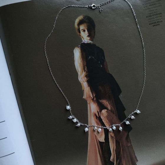 Silver necklace with pearls