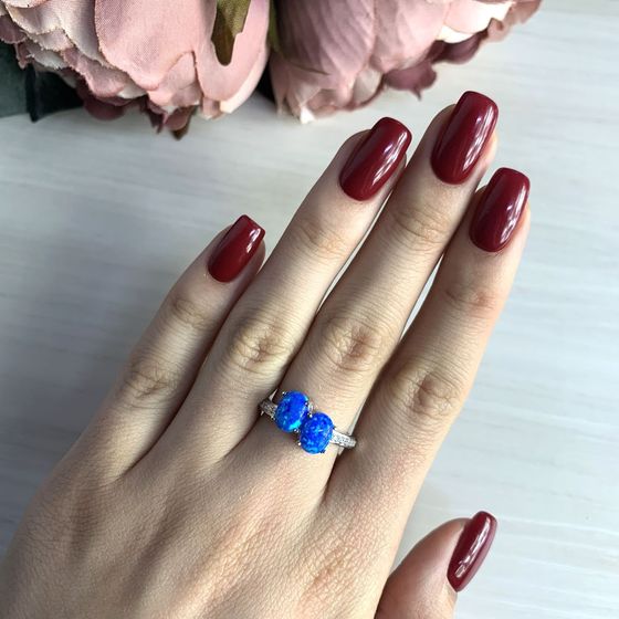 Срібна каблучка з опалом