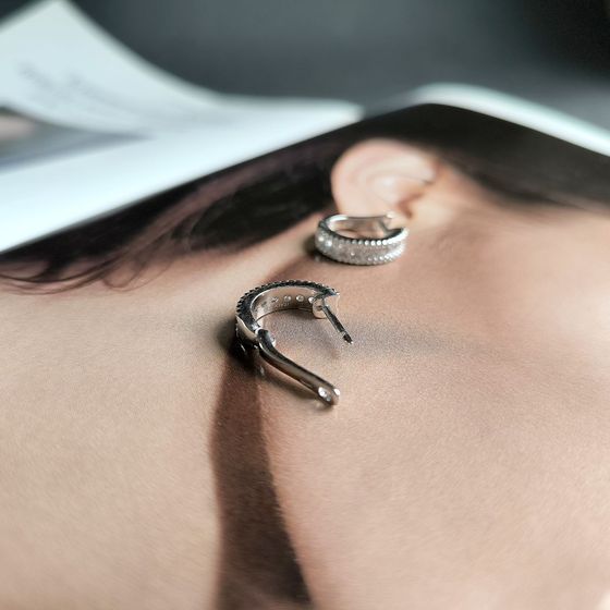 Silver Earrings with Fianites