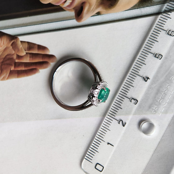 Silver ring with agate 1.676ct, cubic zirconia