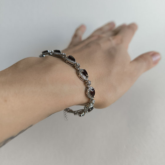 Срібний браслет з гранатом 8.751ct