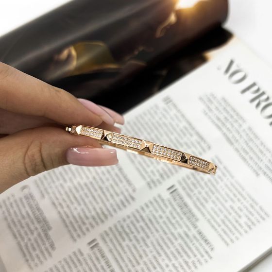 Gold bracelet with 0.01ct fianites