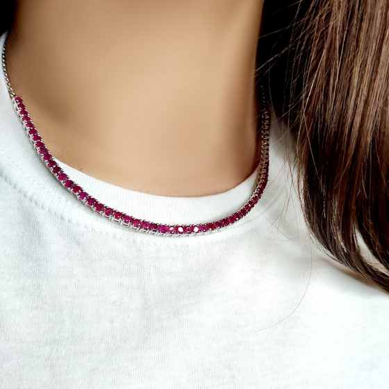 Серебряное колье с рубином
