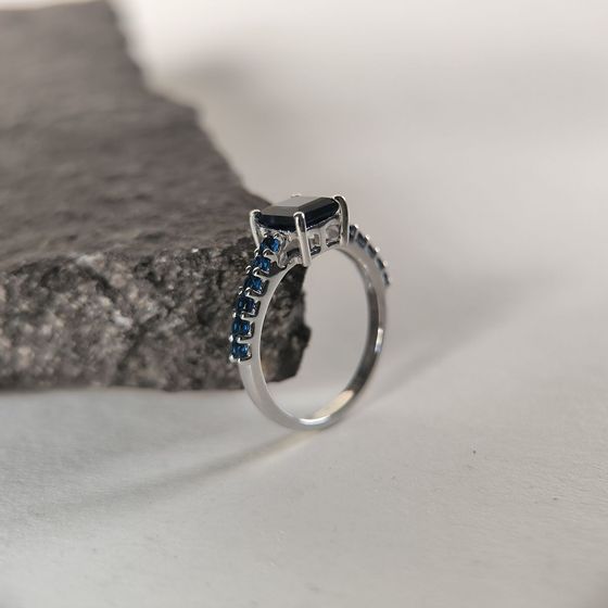 Срібна каблучка із сапфіром nano 1.413ct