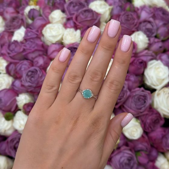 Silver ring with a 1.708-carat emerald