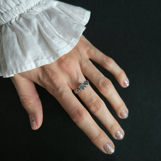 Silver ring with cubic zirconia