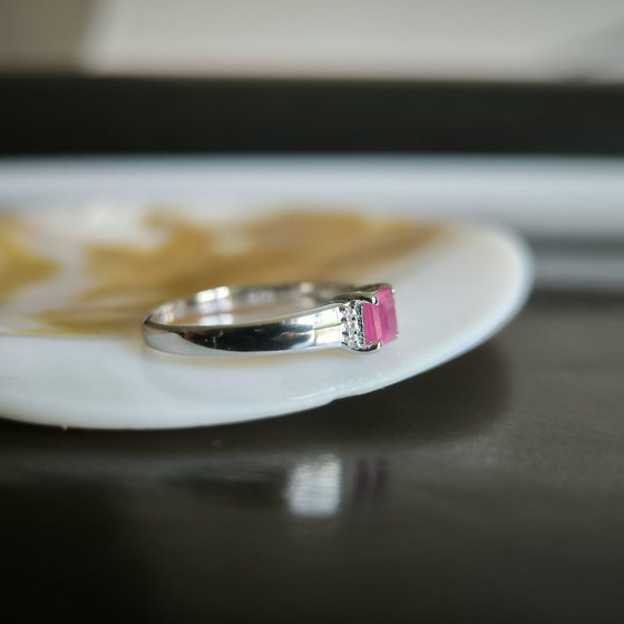 Silver ring with a 0.519-carat ruby and cubic zirconia