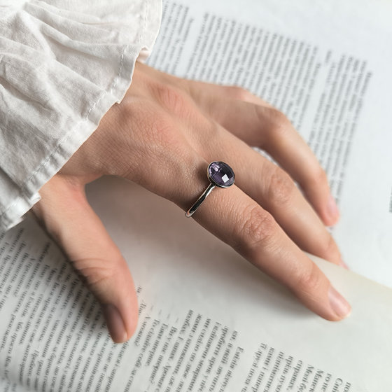 Silver ring with cubic zirconia