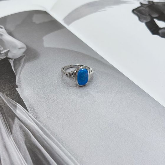 Silver ring with opal 1.442ct