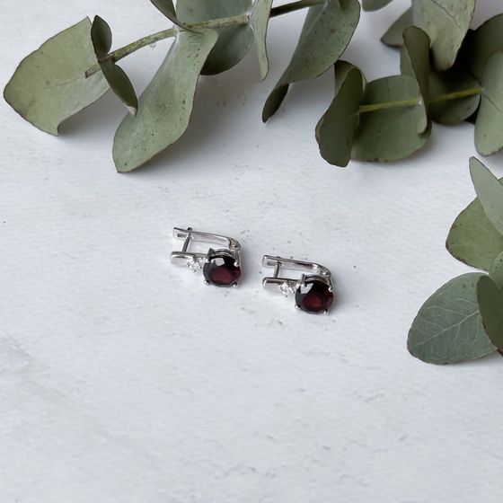 Серебряные серьги с гранатом 5.124ct, фианитами