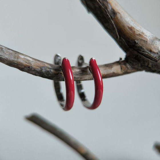 Срібні сережки з фіанітами, емаллю