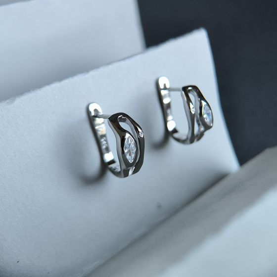 Срібні сережки з фіанітами