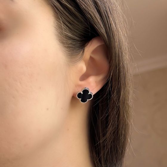 Срібні сережки з оніксом