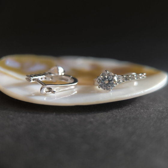 Silver earrings with cubic zirconia