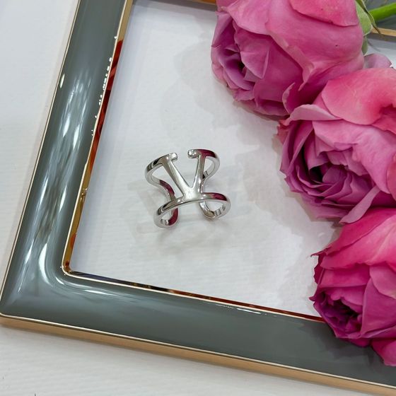 Silver ring without stones