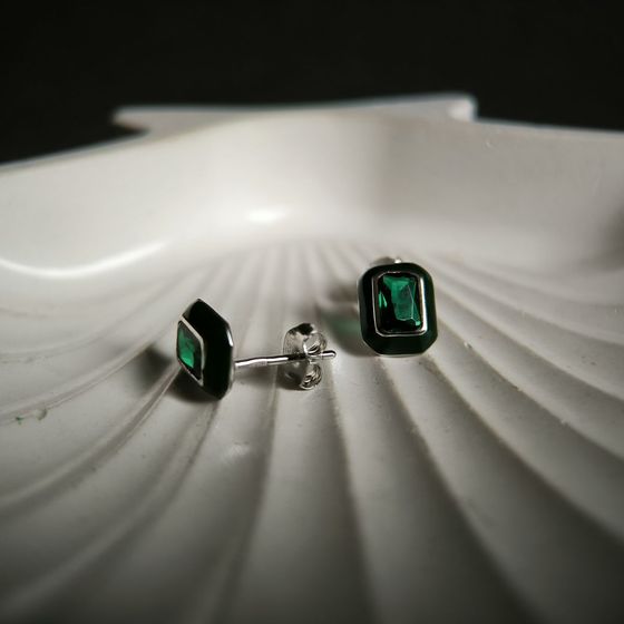 Срібні сережки з фіанітами, емаллю