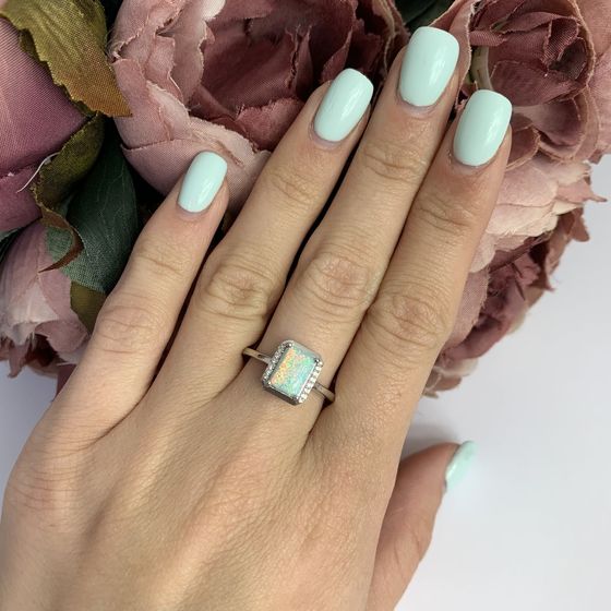 Silver ring with opal 0.617ct