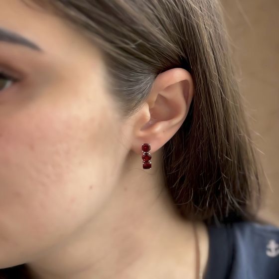 Серебряные серьги с гранатом 3.929ct