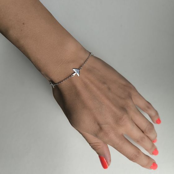 Silver bracelet without stones