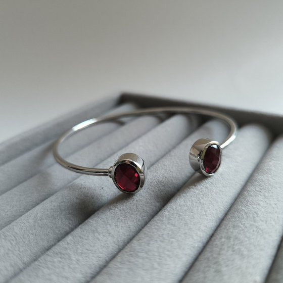 Срібний браслет з гранатом nano 4.33ct