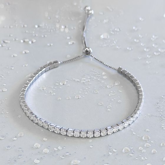 Silver bracelet with phianites