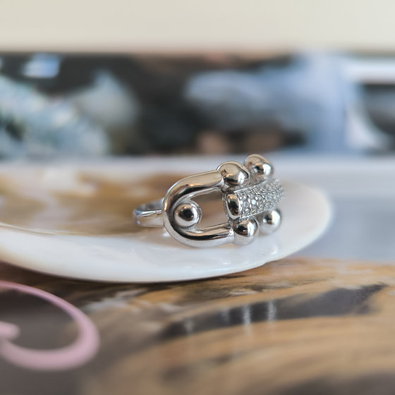 Срібна каблучка з фіанітами 0.25ct