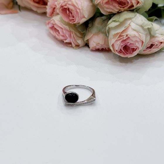Silver ring with onyx