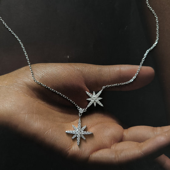 Silver necklace with cubic zirconia