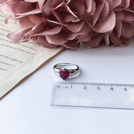 Серебряное кольцо с рубином 2.733ct