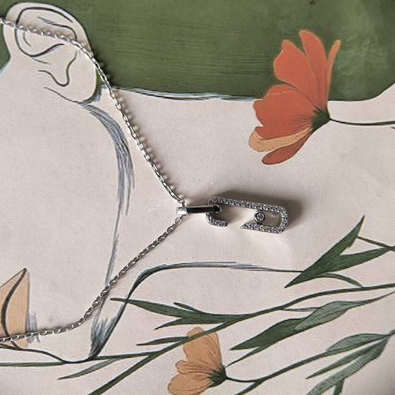 Silver necklace with cubic zirconia