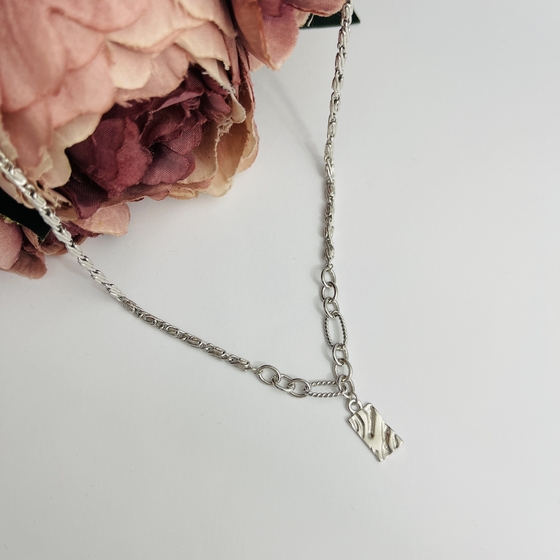 Silver necklace without stones