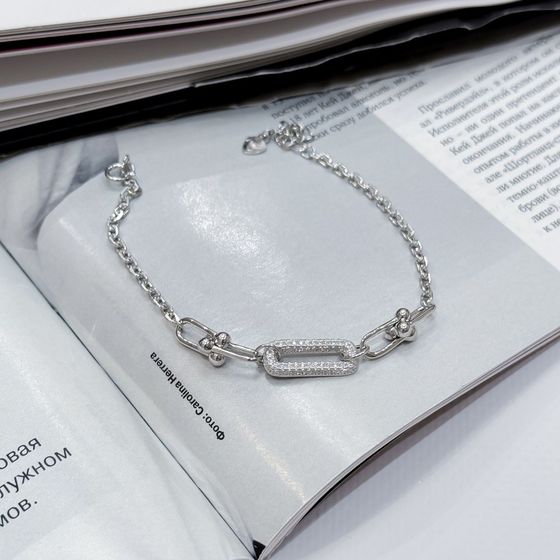 Silver bracelet with phianites