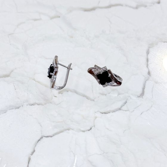 Срібні сережки з сапфіром 4.25ct, фіанітами