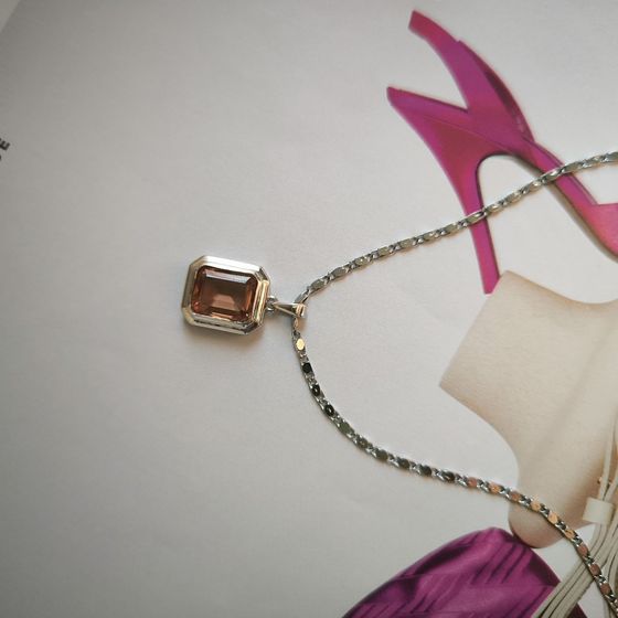 Срібна підвіска з султанітом 3.275ct