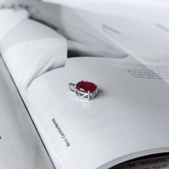 Срібна підвіска з рубіном 3,233 карата