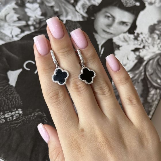 Срібні сережки з оніксом, фіанітами