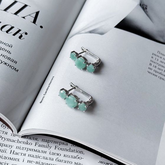 Срібні сережки зі смарагдом 4,557 карата