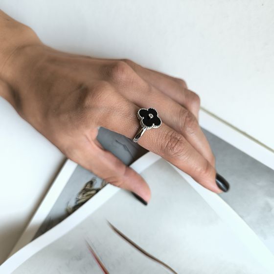 Silver ring with onyx, fianites
