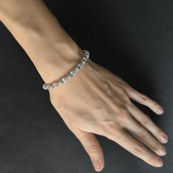 Срібний браслет з топазом 11.335ct