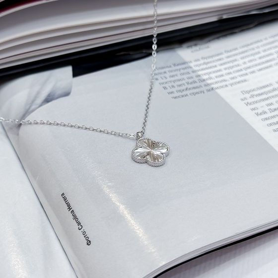 Silver necklace without stones