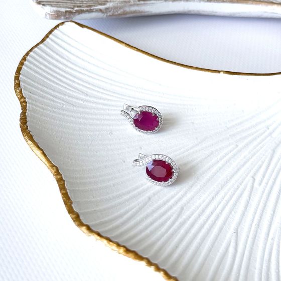 Срібні сережки з рубіном 8.025ct, фіанітами