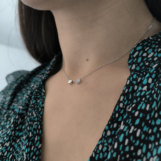 Silver necklace with cubic zirconia