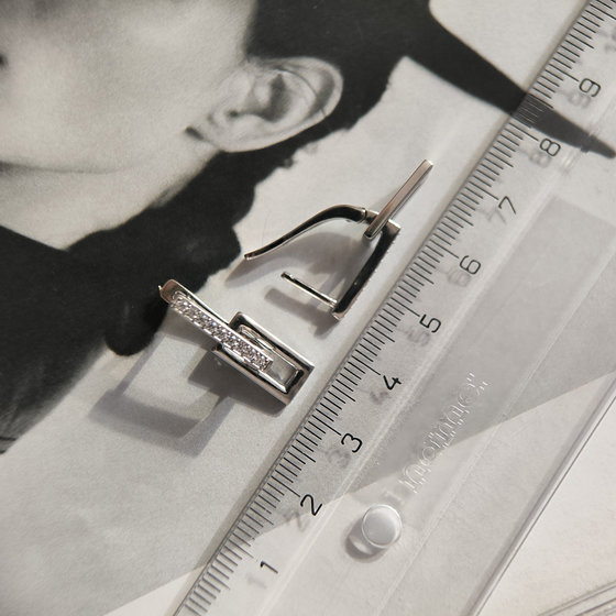 Срібні сережки з фіанітами