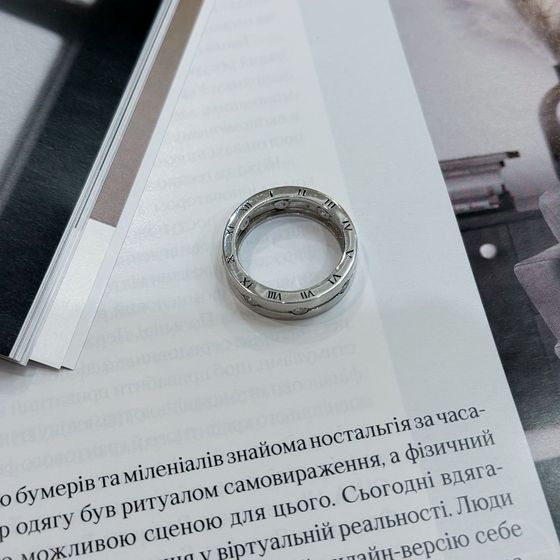 Срібна каблучка з фіанітами