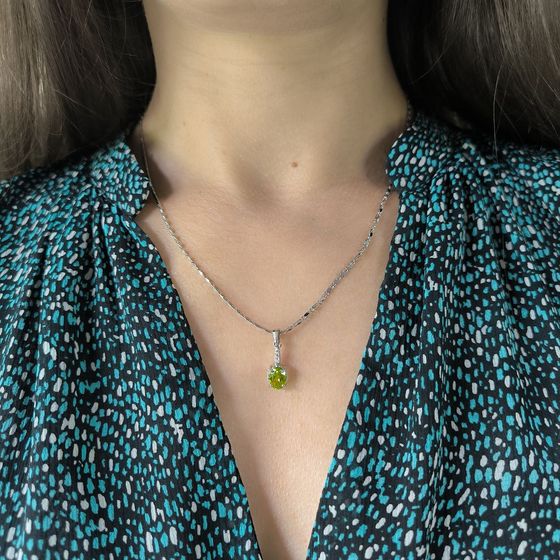 Серебряная подвеска с хризолітом 1.755ct
