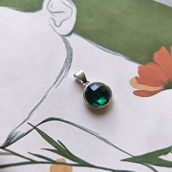 Срібна підвіска з фіанітами