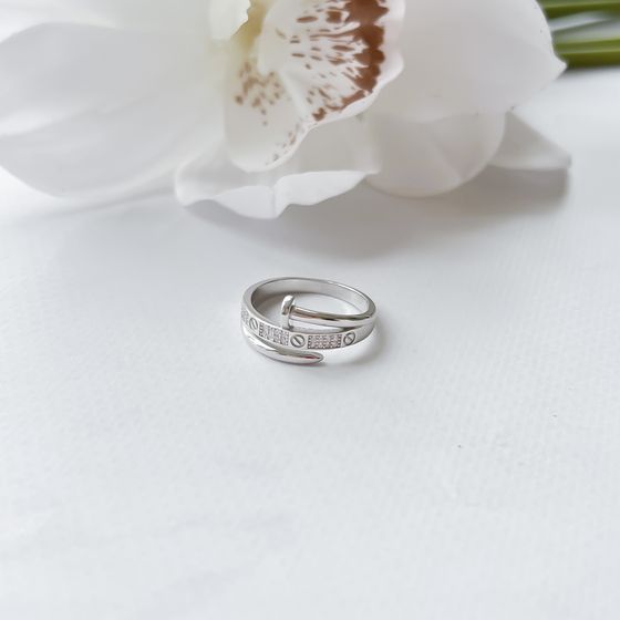 Срібна каблучка з фіанітами