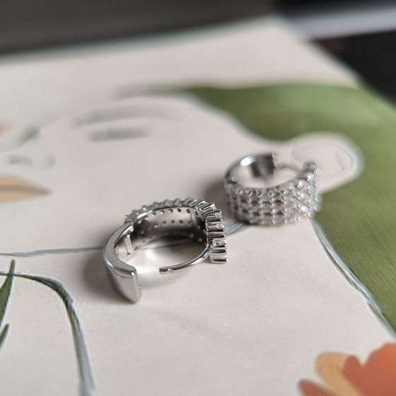 Срібні сережки з фіанітами