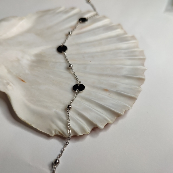 Silver necklace without stones