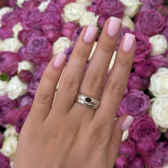 Срібна каблучка з гранатом 0.6ct